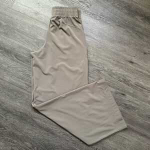 Lululemon - Swift Wide Leg MR Pant